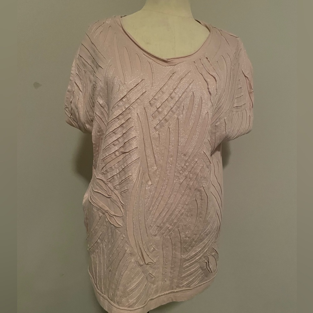 Chicos top size 3